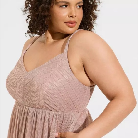 Torrid Blush Tea Length Sleeveless Dress - Picture 2 of 13